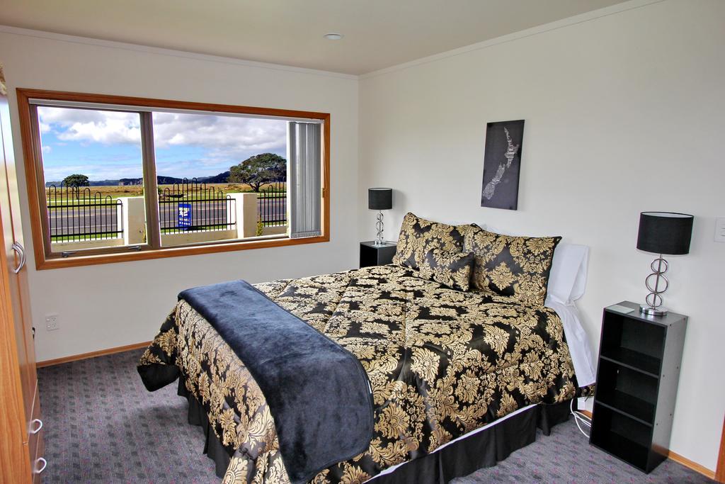 Absolute Beachview B & B Whitianga Room photo